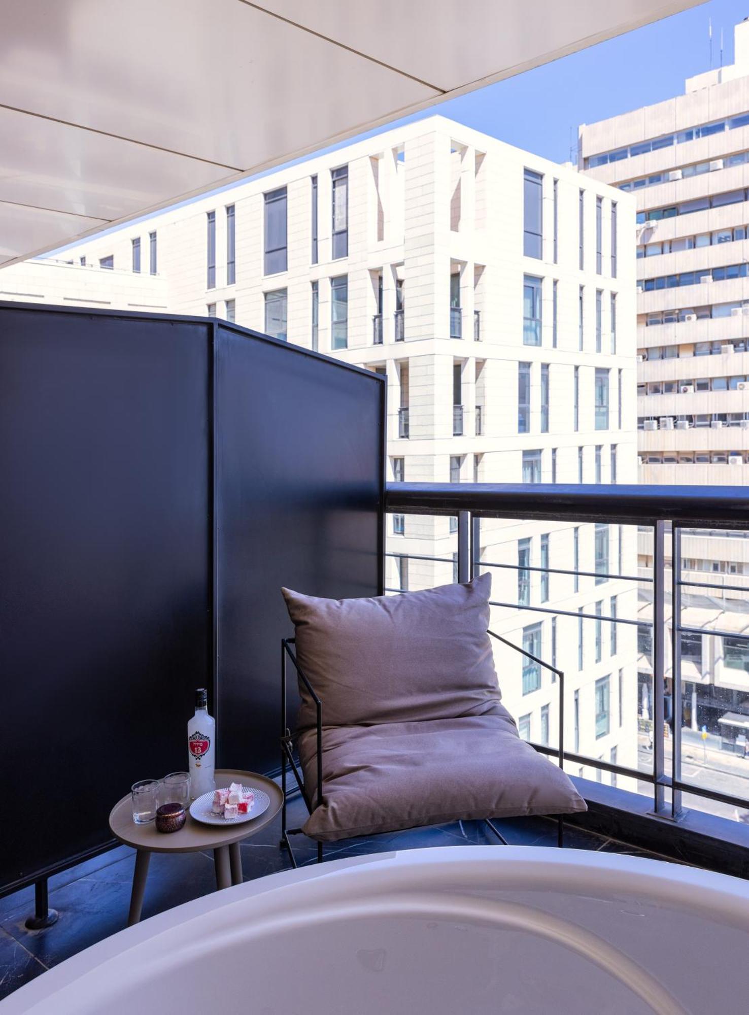 Brown Machne Yehuda Hotel Йерусалим Стая снимка